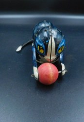 metal cat ball